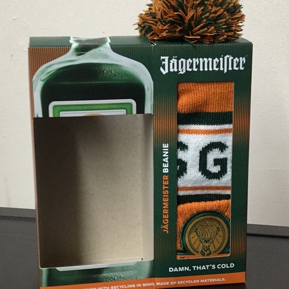 New Jagermister Beanie Gift Set Box - Picture 6 of 6